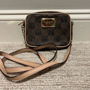 Michael Kors crossbody